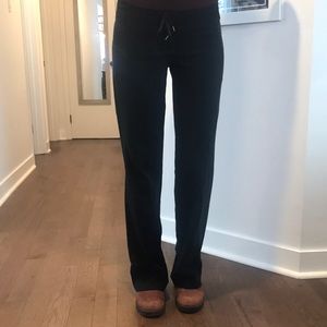 Lululemon straight leg sweat pant.